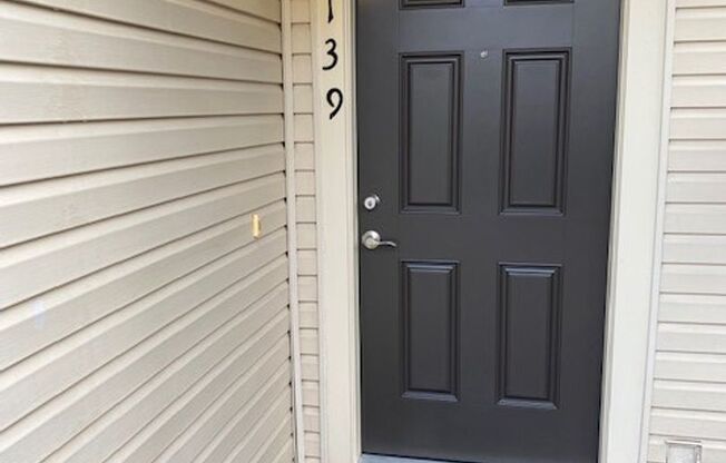 1 bed, 1 bath, 700 sqft, $1,750, Unit 139