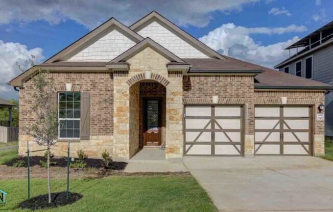 Gorgeous 3 bed/2.5 bath home with Office, in the great far west, good access to Highway 1604 and 90