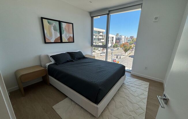 2 beds, 2 baths, 989 sqft, $5,500, Unit 324