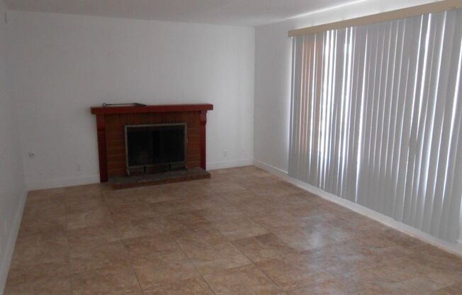 Single Story Home w/4 Bedrooms in Spring Valley