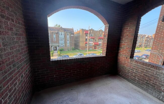 2 beds, 1 bath, 750 sqft, $1,999, Unit 5637 Hobart St.#23