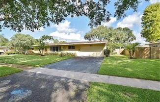361 SW 60 AVE
