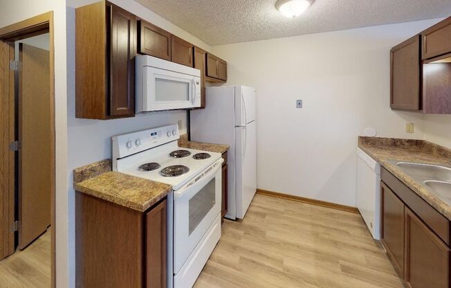 2 beds, 1 bath, 811 sqft, $920, Unit 6