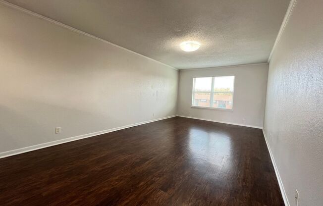 1 bed, 1 bath, 750 sqft, $1,135, Unit ABB-1-302