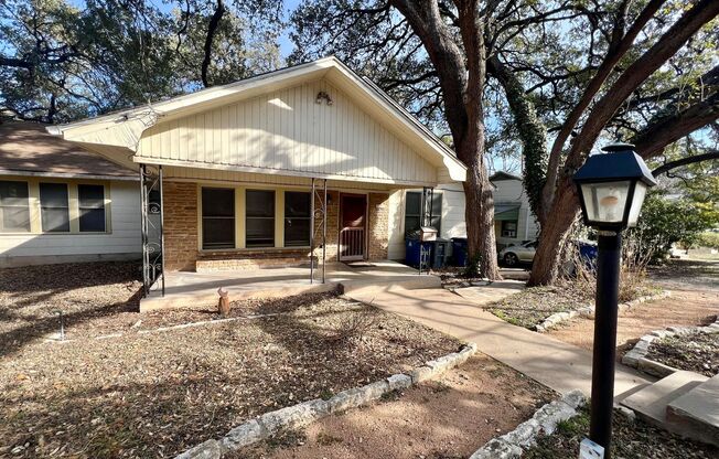 Charming Travis Heights Home Near South Congress