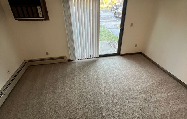 2 beds, 2 baths, 1,020 sqft, $2,500