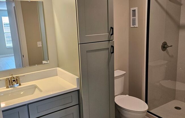 2 beds, 2 baths, 1,218 sqft, $1,350, Unit Neptune 205