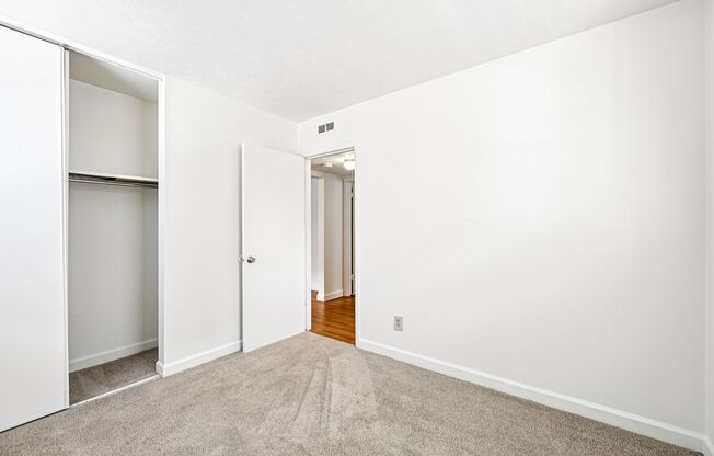 2 beds, 1 bath, 665 sqft, $950, Unit 1732P
