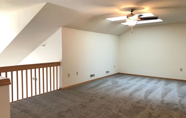 2 beds, 2 baths, 1,050 sqft, $2,005, Unit 8118-403