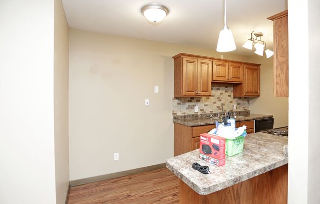 2 beds, 1.5 baths, 820 sqft, $985, Unit 4112 Wyndsor Terrace Building 1 #27