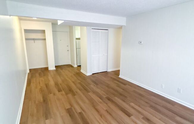 2 beds, 1 bath, 747 sqft, $789, Unit Unit 30