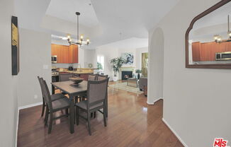 2 beds, 2 baths, 942 sqft, $559,900, Unit 135