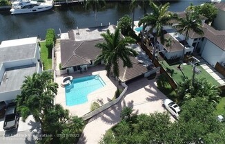 319 Seven Isles Dr