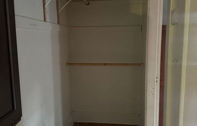 Studio, 1 bath, 400 sqft, $1,495, Unit 05