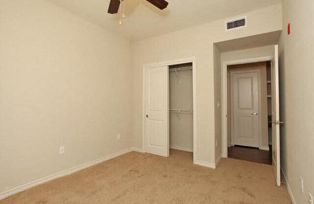 vacant bedroom