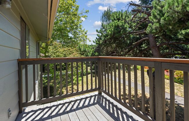 2 beds, 1.5 baths, 960 sqft, $1,395, Unit 12