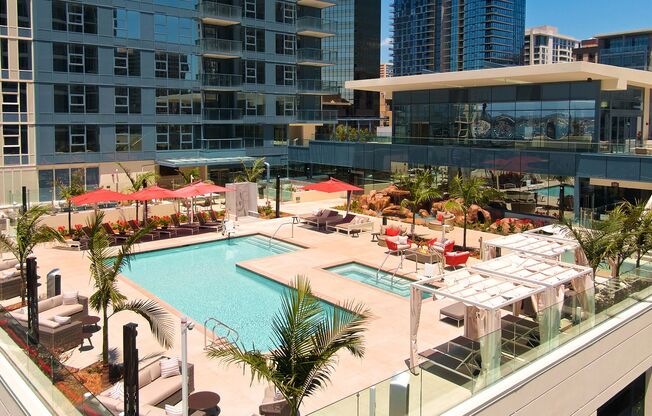 2 beds, 2 baths, $5,300, Unit # 903