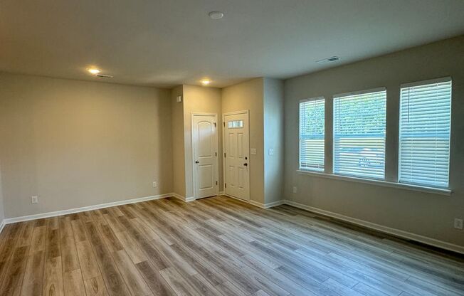 Beautiful, Brand New, 3BR/2.5BA Townhouse in Gastonia