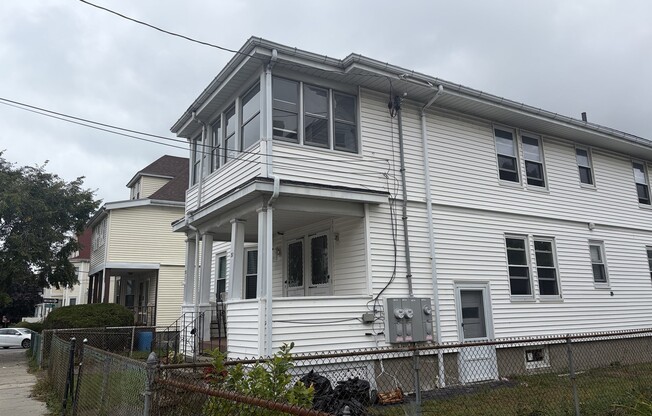 31 GLOVER AVE