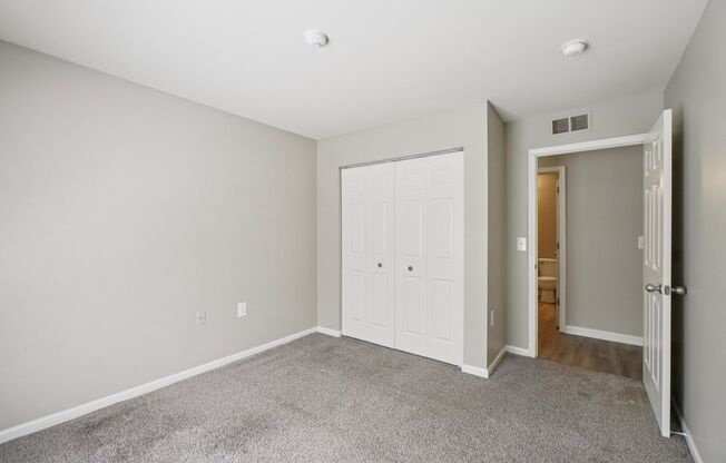 3 beds, 2 baths, 1,200 sqft, $1,899, Unit 04-40468