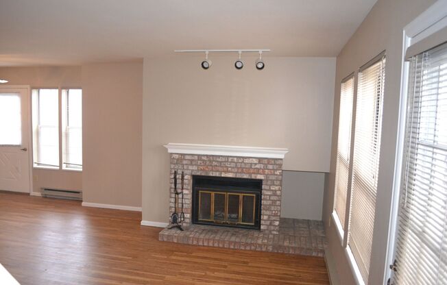 1601 W Swallow Road 7H