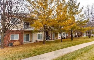 Move-in ready 3 bedroom, 2 bathroom Condo in Waukee!