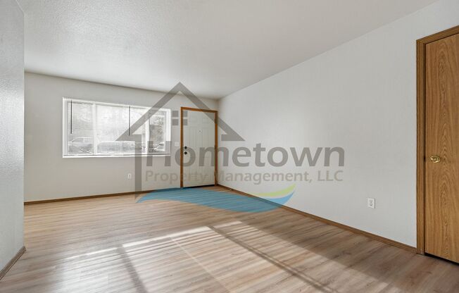 2 beds, 1 bath, $1,200, Unit 2