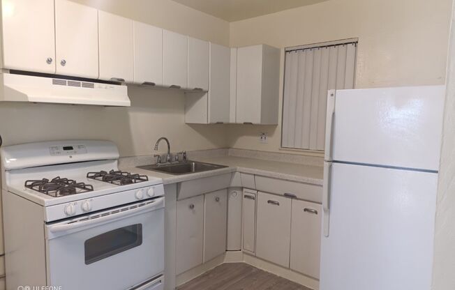 1 bed, 1 bath, 525 sqft, $1,965, Unit 8