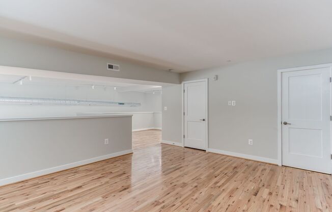 2 beds, 1.5 baths, 1,080 sqft, $1,899, Unit 203