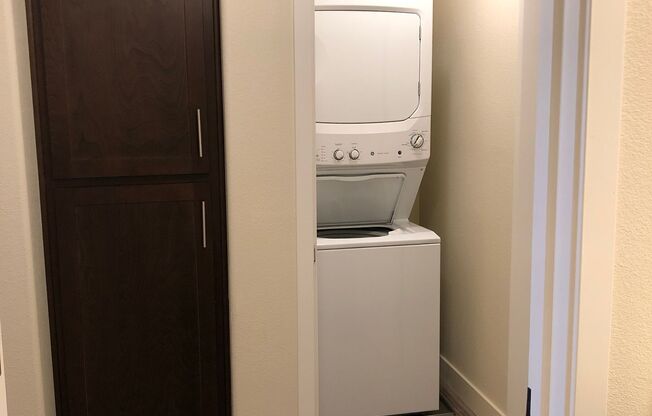 2 beds, 2 baths, 1,064 sqft, $2,271, Unit 1663 - 301