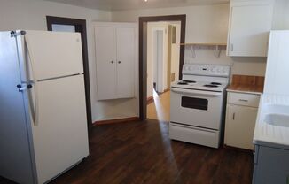 2 beds, 1 bath, $1,000