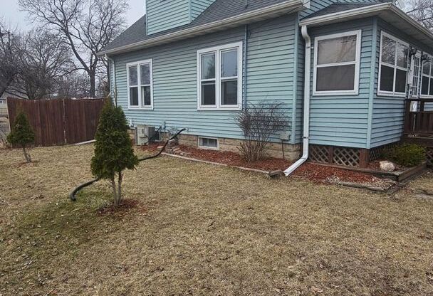 3 Bedroom 2 Bathroom Single Family Home Available