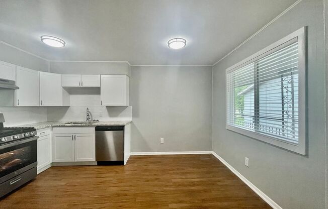 2 beds, 1 bath, 750 sqft, $775, Unit 23
