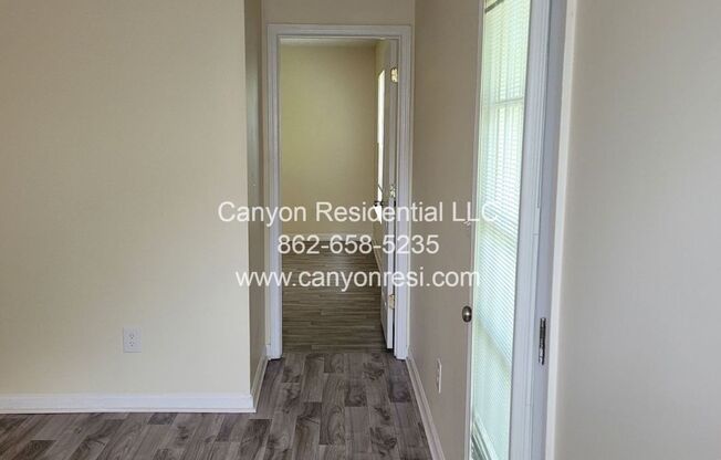 Beautiful 3b Room!Move in ready!