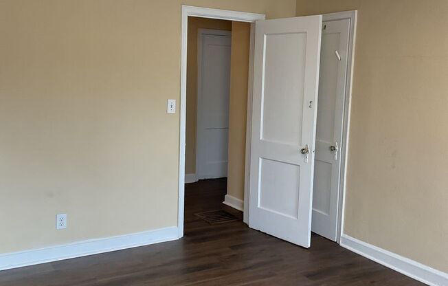 2 beds, 2 baths, $1,800