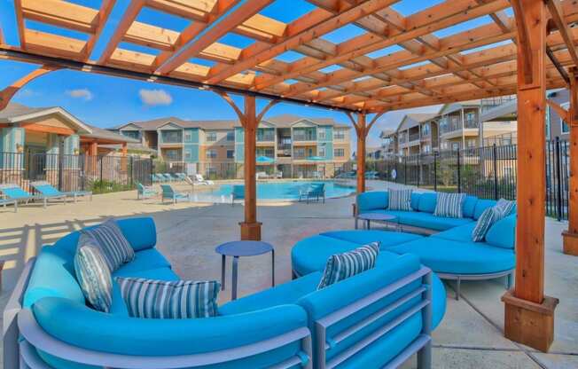 Volar Apartments Pool and Patio