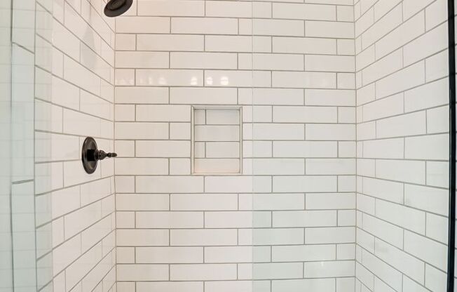 1 bed, 1 bath, 724 sqft, $1,540, Unit 210