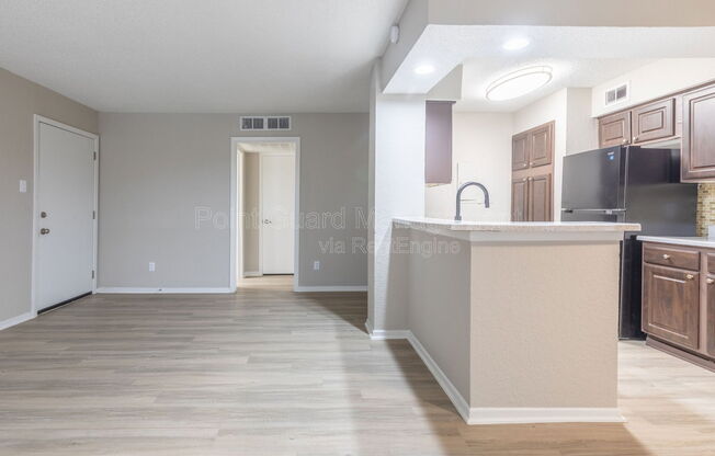 1 bed, 1 bath, 710 sqft, $925, Unit 1812