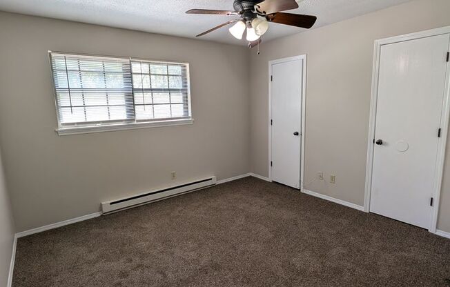 2 Bedroom/1.5 Bathroom Townhouse in South Columbia