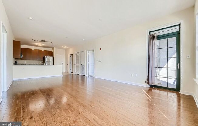 2027/2028 Off Campus Deluxe 2bd/2ba Charles Village condo w/ CAC & W/D in unit! Available 6/9/27