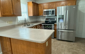 3 beds, 2.5 baths, $1,870