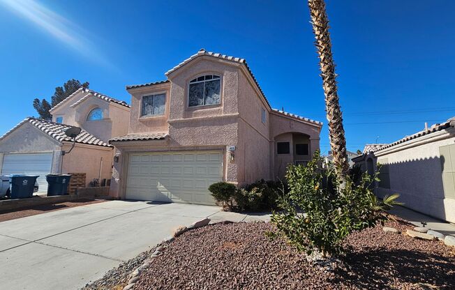 Beautiful 4 bedroom near Lake Mead & Tenaya Ave!