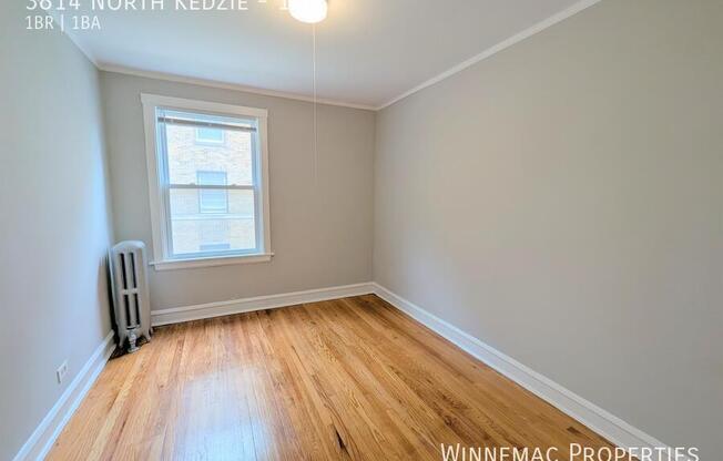 3814 N Kedzie Ave 2w