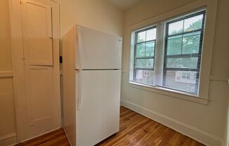 1 bed, 1 bath, 570 sqft, $979, Unit 202