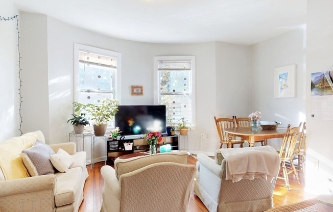 32 South Huntington Ave. 3