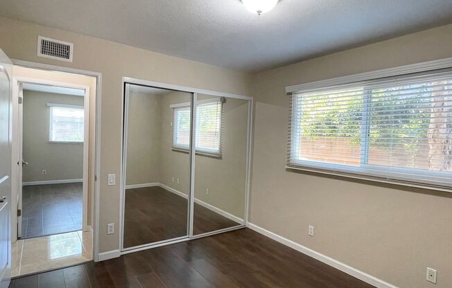 Stunning 4+2 West Hills Home Completely Redone!