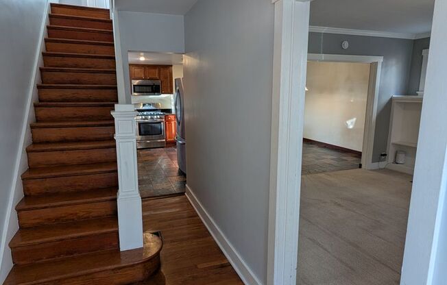 4 Bedroom, 2 Bathroom Single Family Home (Mt. Washington)