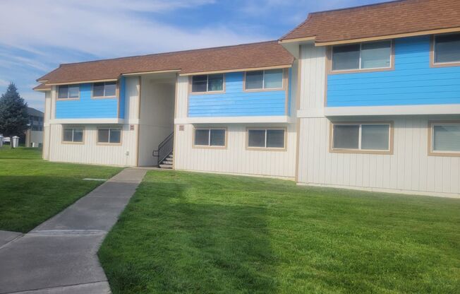 2 beds, 1 bath, 867 sqft, $1,255, Unit 601 K102