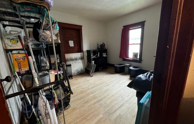 2 beds, 1 bath, $775