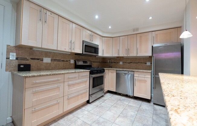 1 bed, 1 bath, 665 sqft, $2,300, Unit 20